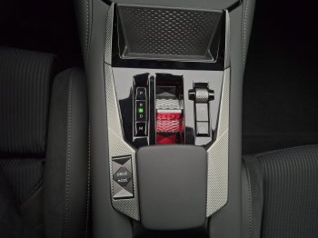 DS Automobiles DS4 EDITION FRANCE 1,5 BlueHDi 130 full