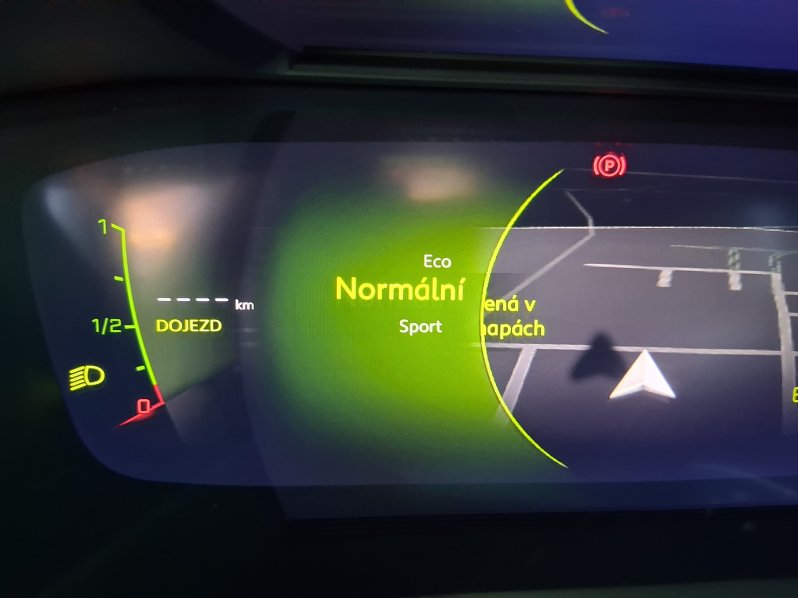 Peugeot 2008 GT 1.2 PureTech 114 kW full