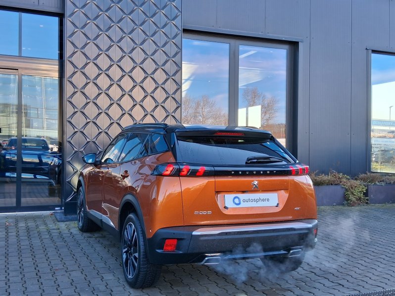 Peugeot 2008 GT 1.2 PureTech 114 kW full