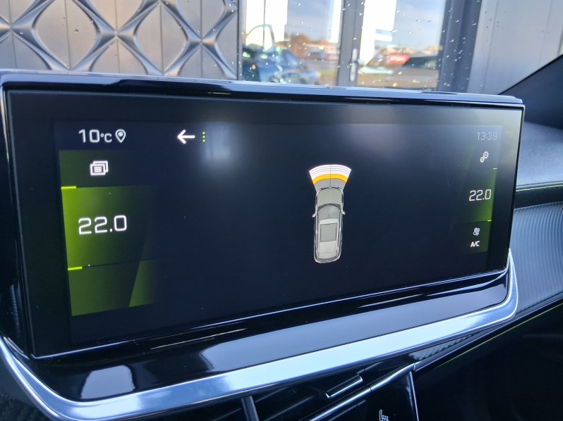 Peugeot 2008 GT 1.2 PureTech 114 kW full