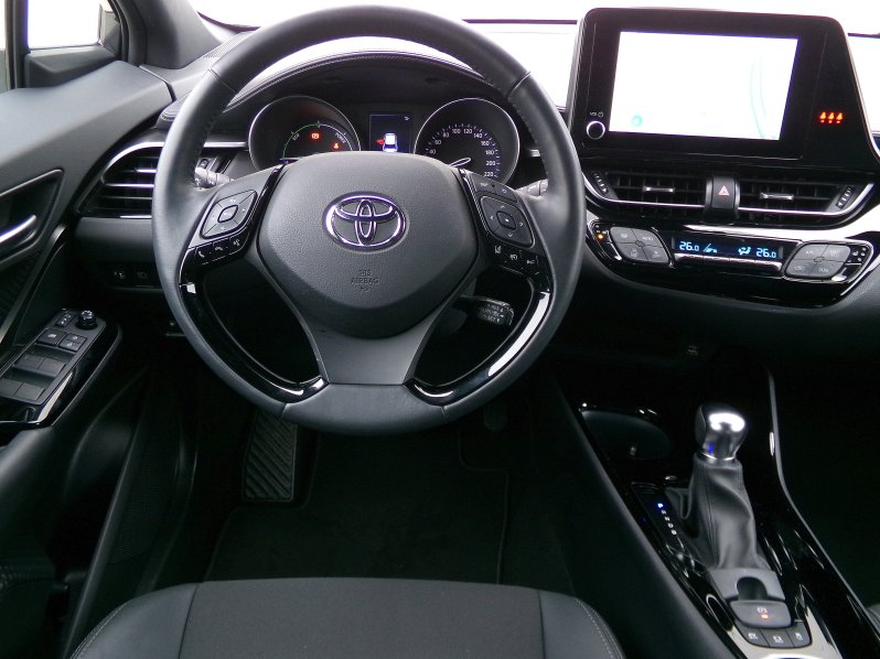 Toyota C-HR STYLE 1,8 HEV 90kW CVT full