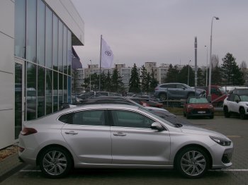 Hyundai i30 FB STYLE+ NAV 1,4 T-GDI 103kW full