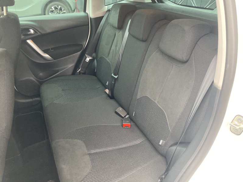 Citroën C3 EXCLUSIVE 1.4 VTi 70 kW full