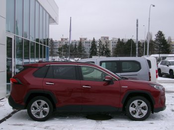 Toyota RAV4 EXECUTIVE 2,5 HEV 4×4 163kW AT full