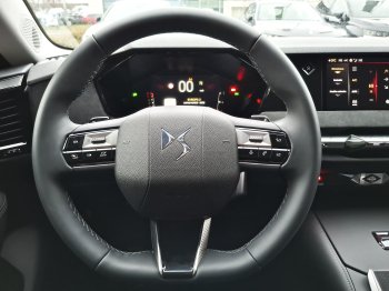 DS Automobiles DS4 EDITION FRANCE 1,5 BlueHDi 130 full