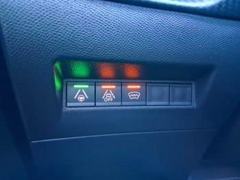 Peugeot 2008 GT 1.2 PureTech 114 kW full