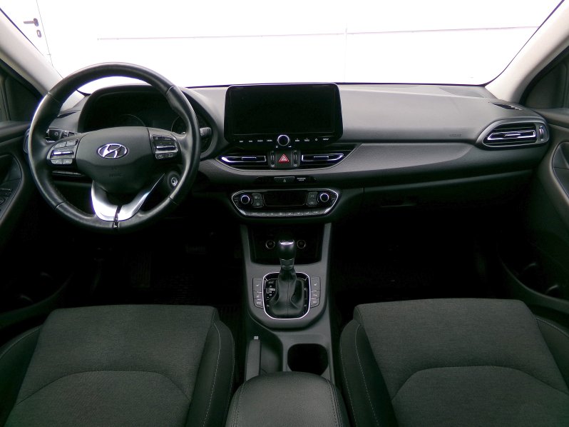 Hyundai i30 WG SMART 1,5 TGDi MHEV 117kW full