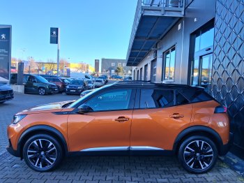 Peugeot 2008 GT 1.2 PureTech 114 kW full