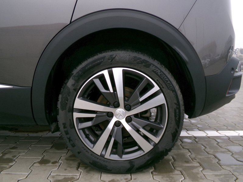 Peugeot 3008 ALLURE PACK 1,5 BlueHDi 96kW full