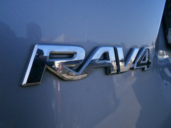 Toyota RAV4 COMFORT 2,5 HEV 4×4 163kW AT full