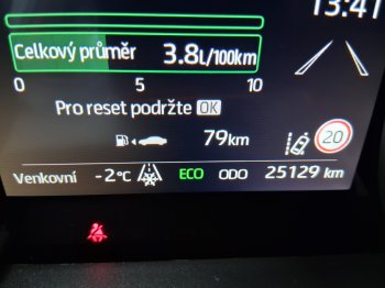 Toyota Yaris SELECTION STYLE 1.5 Hyb. 85 kW full