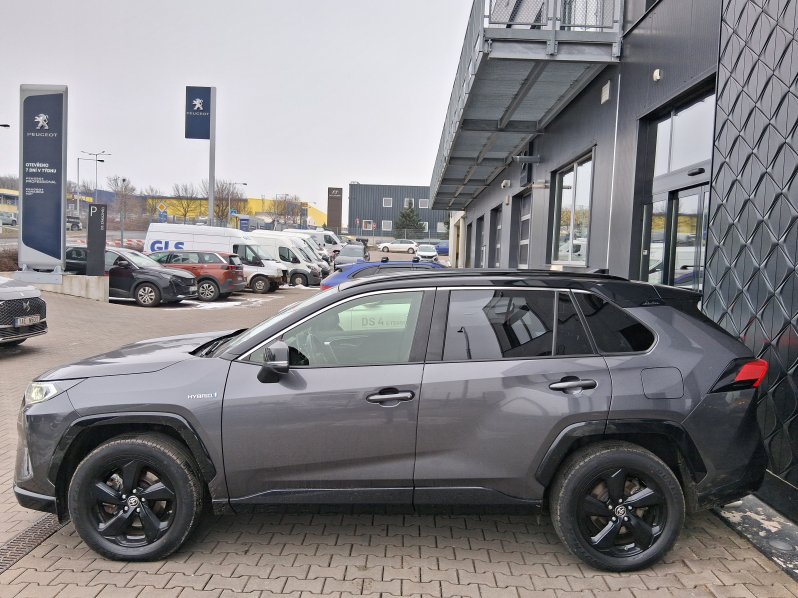 Toyota RAV4 SELECTION 2.5 Hyb. 160 kW full