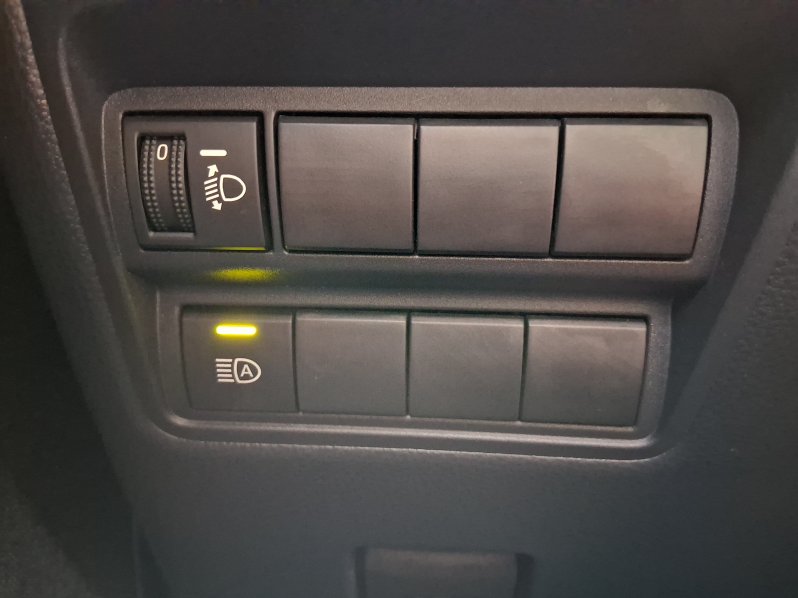 Toyota Yaris SELECTION STYLE 1.5 Hyb. 85 kW full