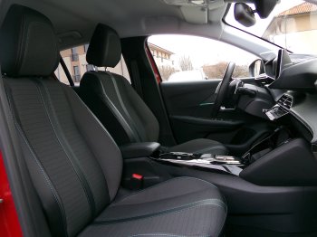 Peugeot 208 ALLURE PACK 1,2 74kW  AT8 full