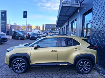 Toyota Yaris Cross COMF. STYLE TECH 1.5 Hyb. 85kW full