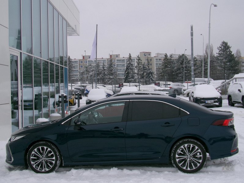 Toyota Corolla SD STYLE 1,8 HEV 103kW AT full