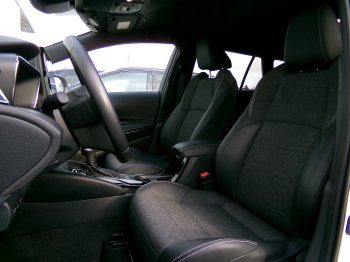 Toyota Corolla TS STYLE 1,8 HEV AT full