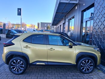 Toyota Yaris Cross COMF. STYLE TECH 1.5 Hyb. 85kW full