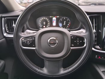 Volvo V60 MOMENTUM 2.0 D3 110 kW full