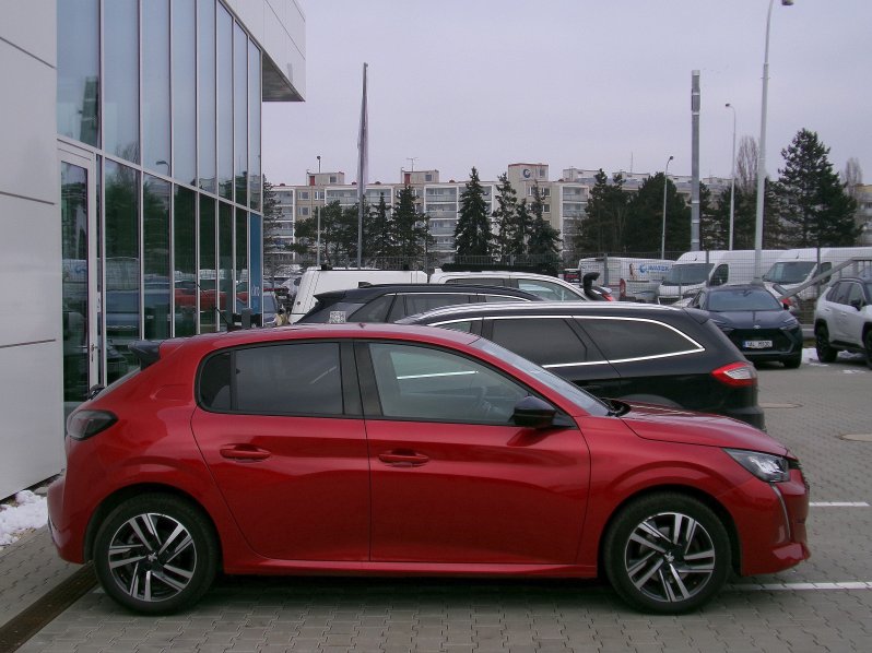 Peugeot 208 ALLURE PACK 1,2 74kW  AT8 full