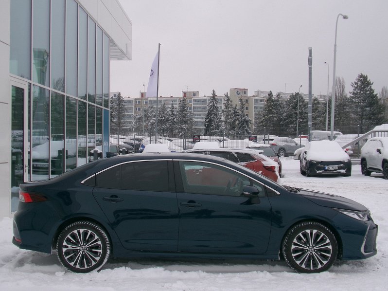 Toyota Corolla SD STYLE 1,8 HEV 103kW AT full