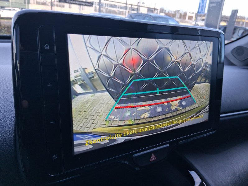 Toyota Yaris Cross COMF. STYLE TECH 1.5 Hyb. 85kW full