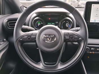 Toyota Yaris SELECTION STYLE 1.5 Hyb. 85 kW full