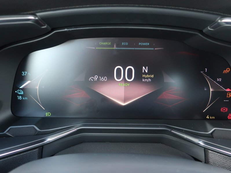 DS Automobiles DS7 EDITION FRANCE PLUG-IN HYBRID full