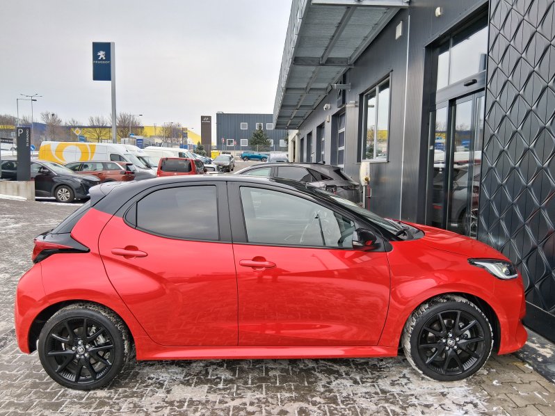 Toyota Yaris SELECTION STYLE 1.5 Hyb. 85 kW full