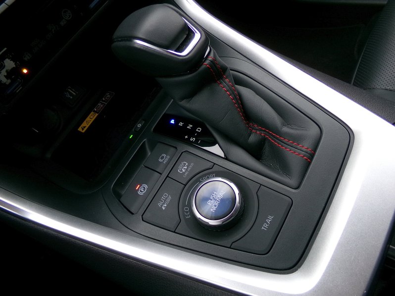 Toyota RAV4 EXECUTIVE JBL 2,5 PHEV 4×4 AT full