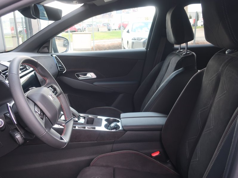 DS Automobiles DS7 EDITION FRANCE PLUG-IN HYBRID full