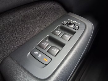 Volvo V60 MOMENTUM 2.0 D3 110 kW full