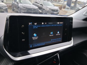 Peugeot 2008 ACTIVE PACK 1.2 PureTech 96 kW full