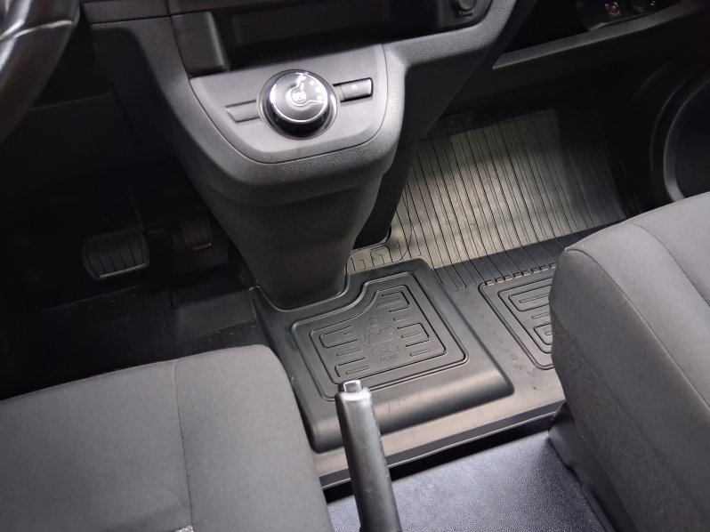 Toyota ProAce Verso SHUTTLE 2.0 D-4D 130kW 8 míst full