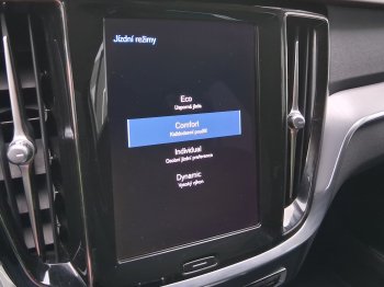 Volvo V60 MOMENTUM 2.0 D3 110 kW full