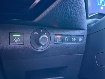 DS Automobiles DS7 CROSSBACK RIVOLI 1.6 E-TENSE 4×4 221 kW full