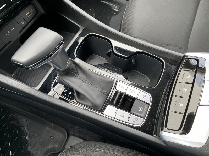 Hyundai Tucson SMART+ NAV 1.6 T-GDI MHEV DCT full