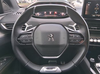 Peugeot 5008 GT 1.6 PureTech 133 kW full