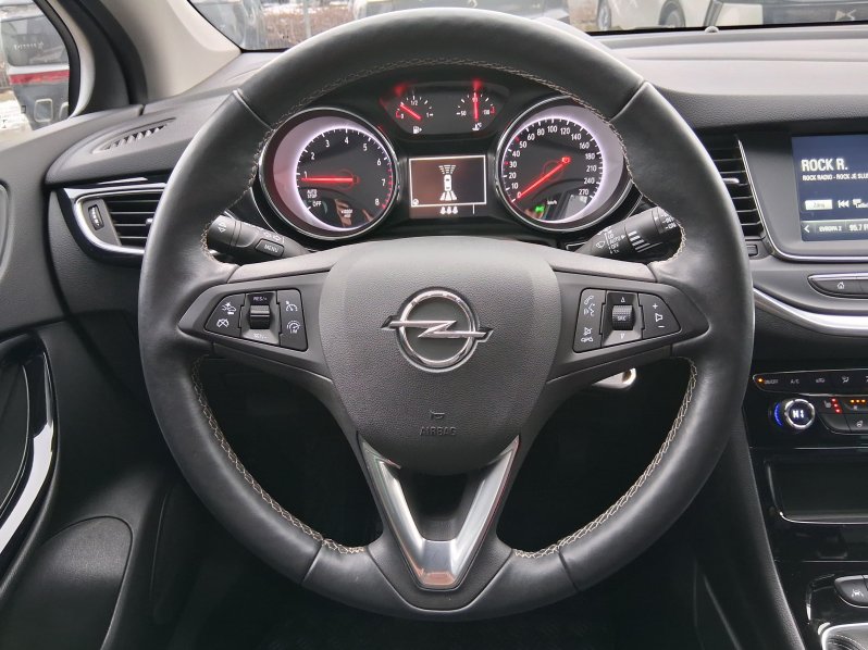 Opel Astra ELEGANCE 1.2 TURBO 107 kW full