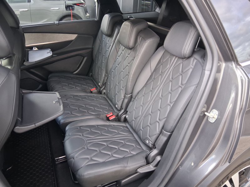 Peugeot 5008 GT 1.6 PureTech 133 kW full
