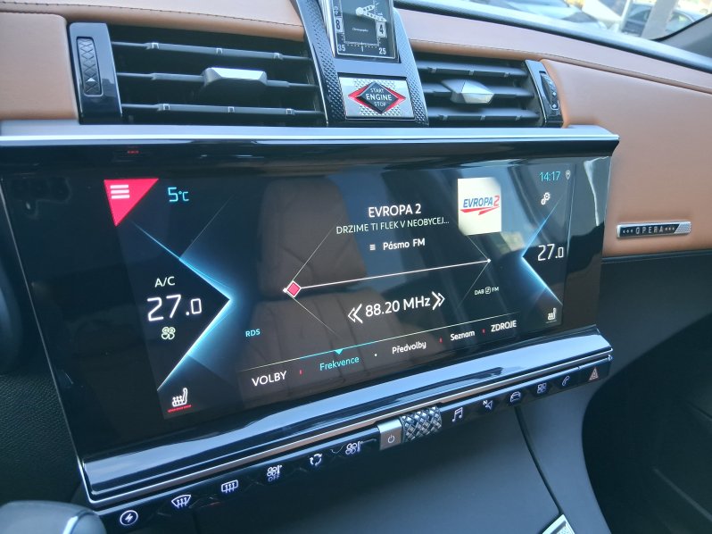 DS Automobiles DS7 CROSSBACK RIVOLI 1.6 E-TENSE 4×4 221 kW full