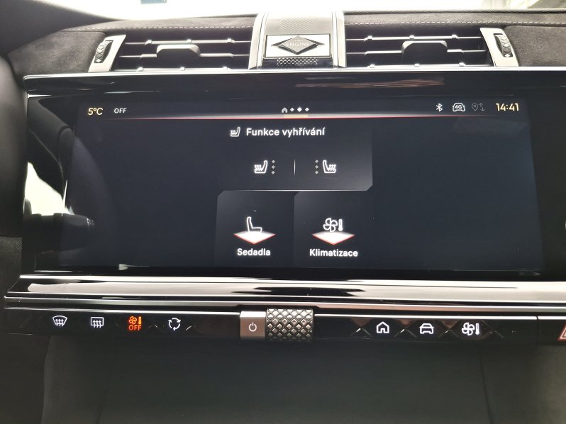 DS Automobiles DS7 PERFORMANCE LINE 1.5 BlueHDi full