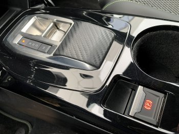 Peugeot 208 GT 1.2 Hybrid 74kW AT full