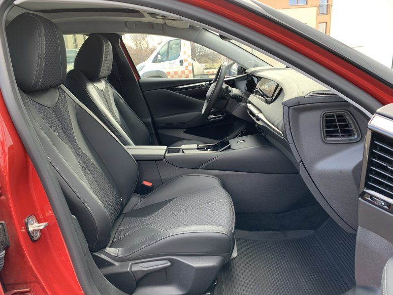 DS Automobiles DS4 TROCADERO 1,5 BHDi 96kW EAT8 full