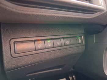 Peugeot 5008 GT 1.6 PureTech 133 kW full