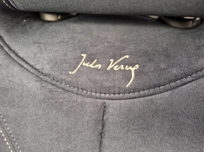 DS Automobiles DS4 N°4 JULES VERNE HYBRID 145 full