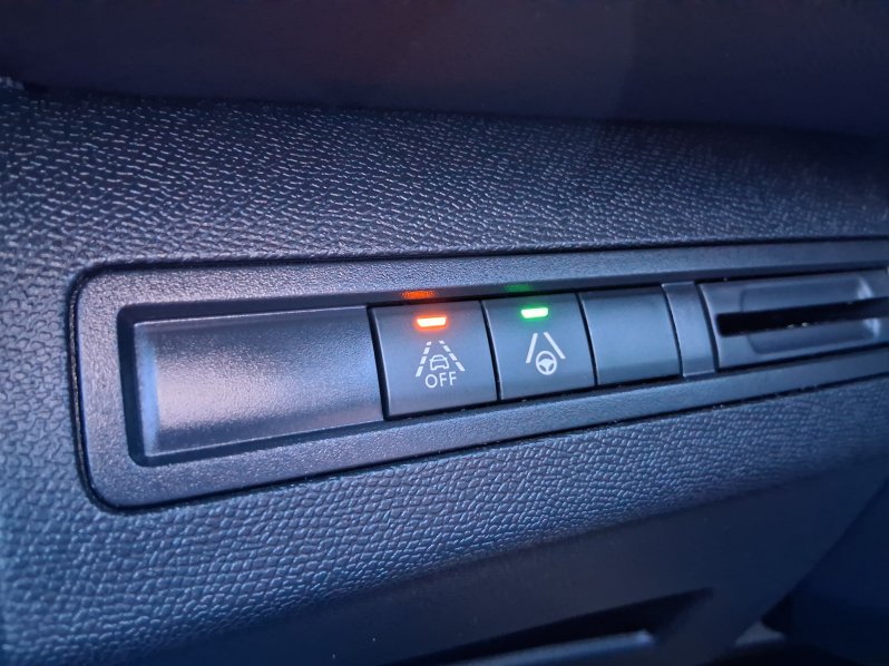 Peugeot 3008 GT 1.2 PureTech 96 kW full