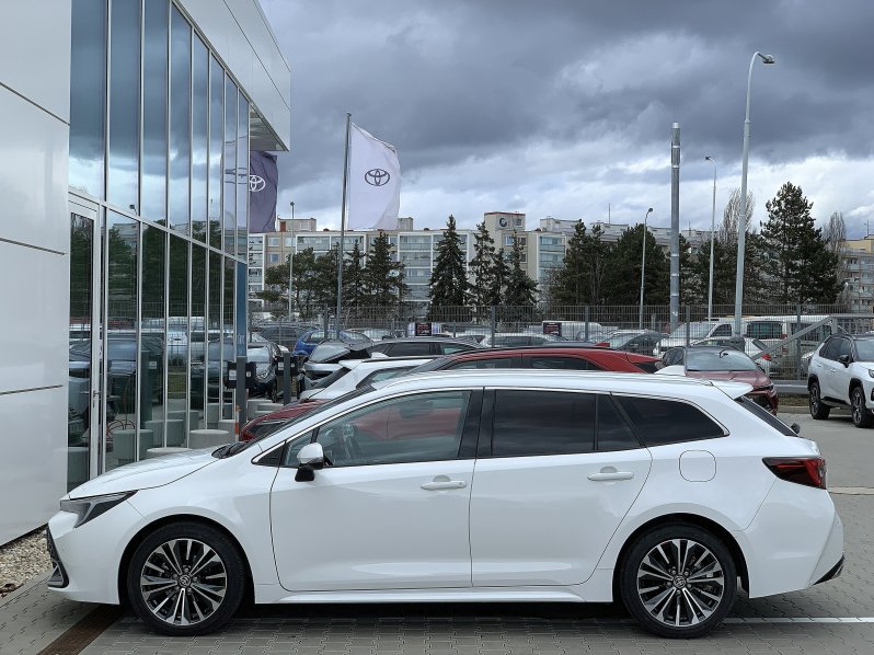 Toyota Corolla TS STYLE 1.8 HEV 103kW AT full