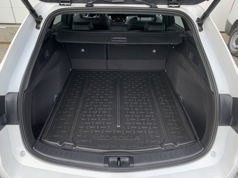 Toyota Corolla STYLE TS 1,8 HEV 103kW AT full