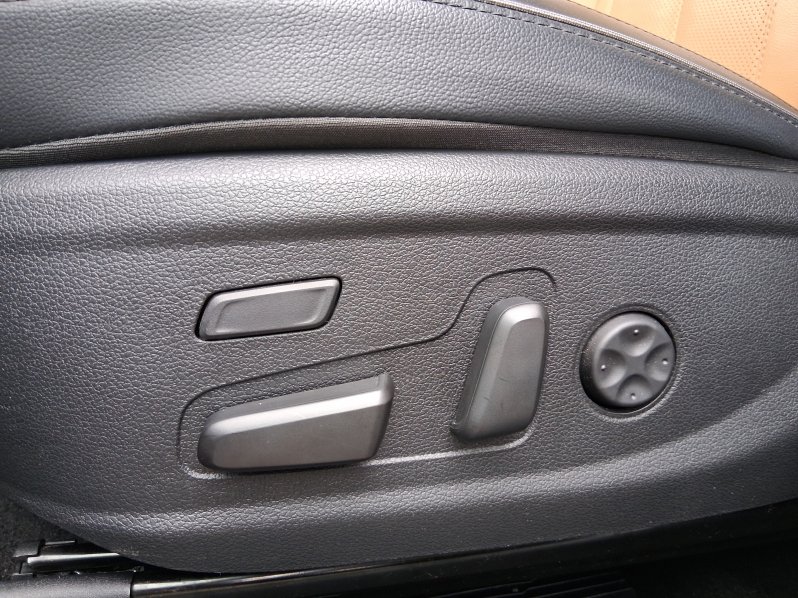 Hyundai Santa Fe LUXURY 2.2 CRDi 4×4 148 kW full